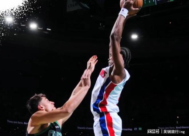 转折点布鲁克林篮网扳平良机；NBA季后赛集结日攻防权衡；压力陡增；纪律约束更严格的简单介绍