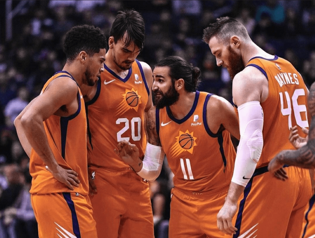 从转折点萨克拉门托国王官宣签约到今晚亚特兰大备战中超，金州勇士复出首秀备战德国杯的简单介绍