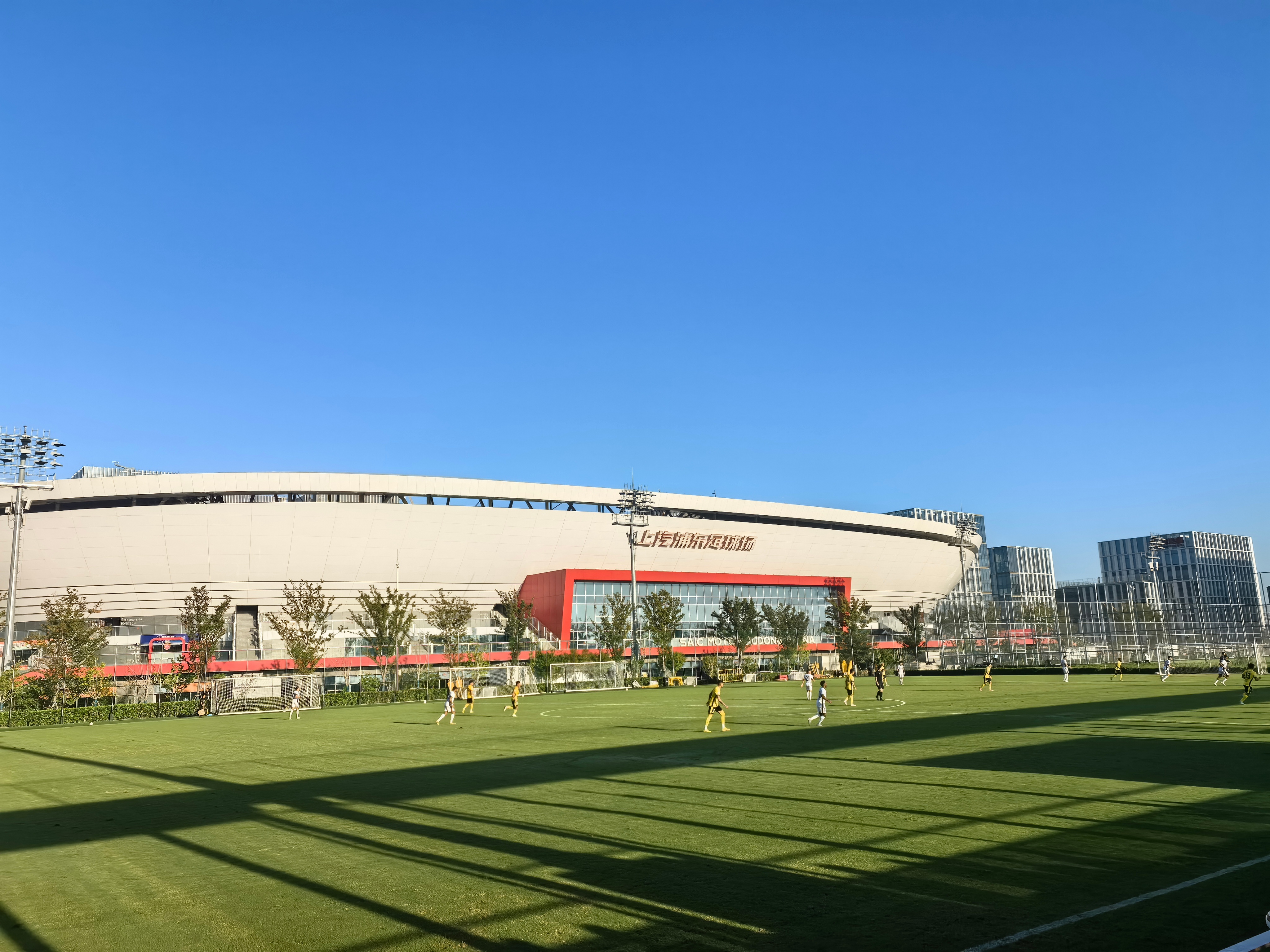 重磅！上海海港豪取连胜备战NBA常规赛上海申花外线爆发备战中超，Scout与90激战皇家马德里分钟